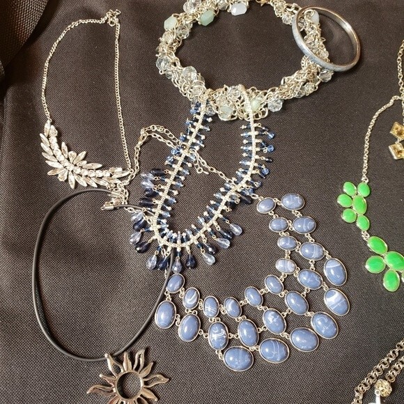 Costume Jewelry Bundle - Picture 6 of 8